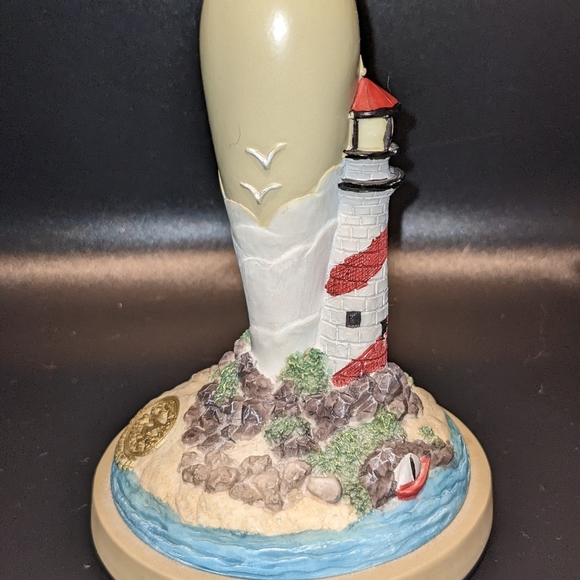 Lighthouse statue - Picture 2 of 5